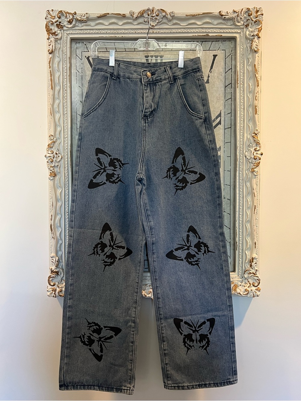 Vogue - Black High-Rise Butterfly Appliqué Jeans